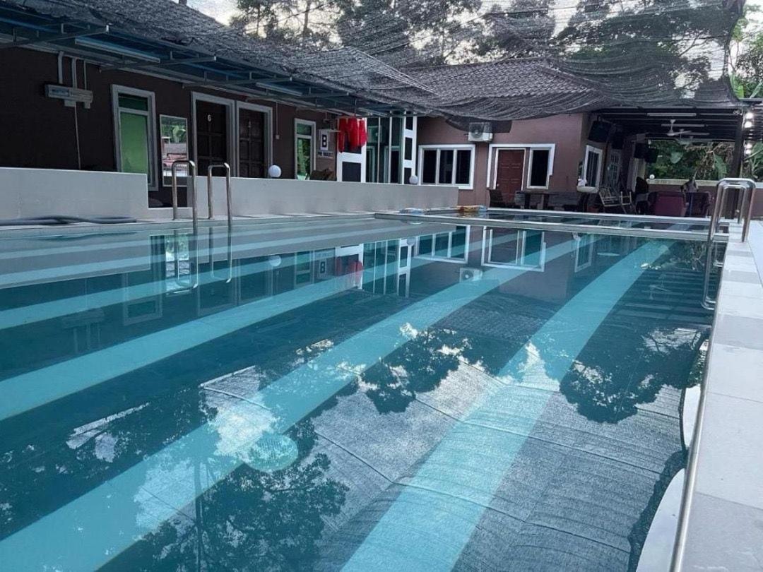 Capital O 91126 The Raga Chalet Yan Luaran gambar