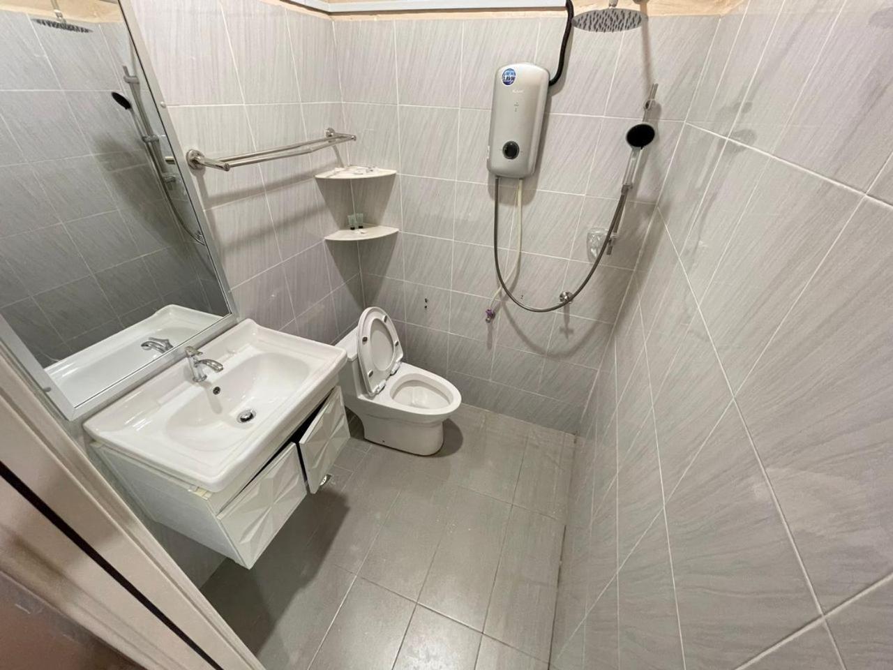 Capital O 91126 The Raga Chalet Yan Luaran gambar