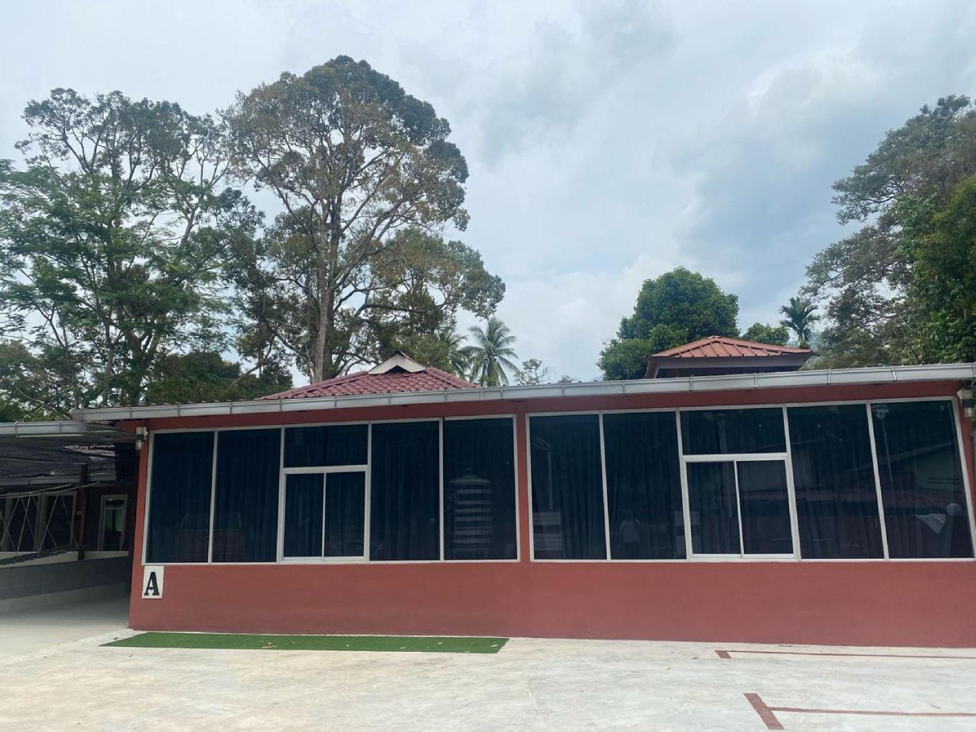 Capital O 91126 The Raga Chalet Yan Luaran gambar